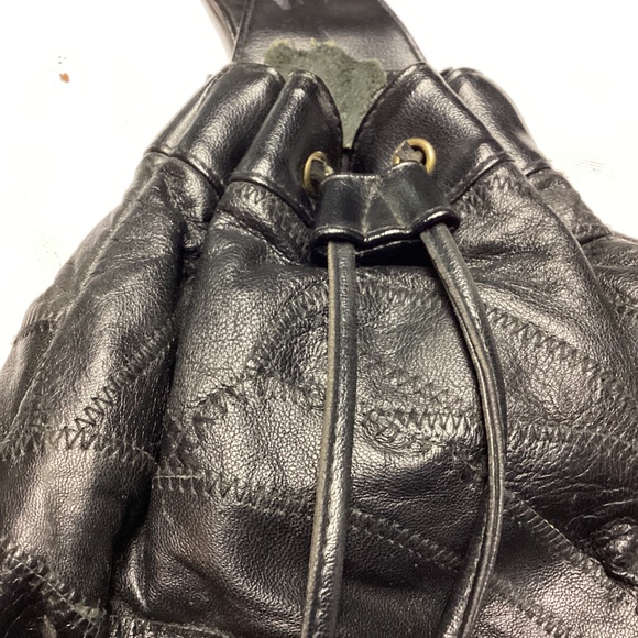 Black 100% Leather Backpack SMALLER SIZED. ITALY - Picture 2 of 6